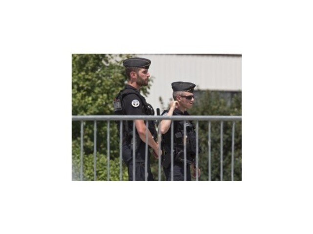 Francúzsko je po útoku v najvyššej pohotovosti, zasadol bezpečnostný kabinet