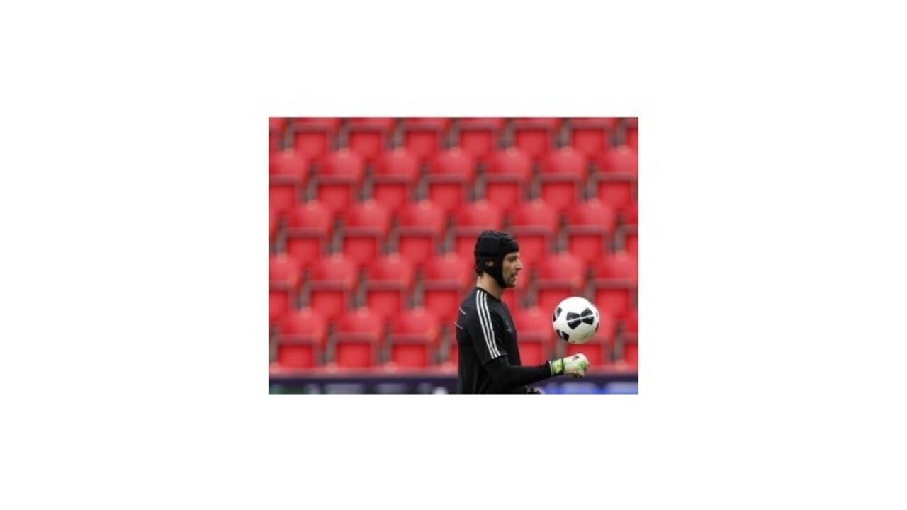 Čech po prestupe k mestskému rivalovi čelí aj vyhrážkam smrťou