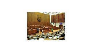Rokovanie parlamentu: Novela zákona o schránkových firmách je vo finále