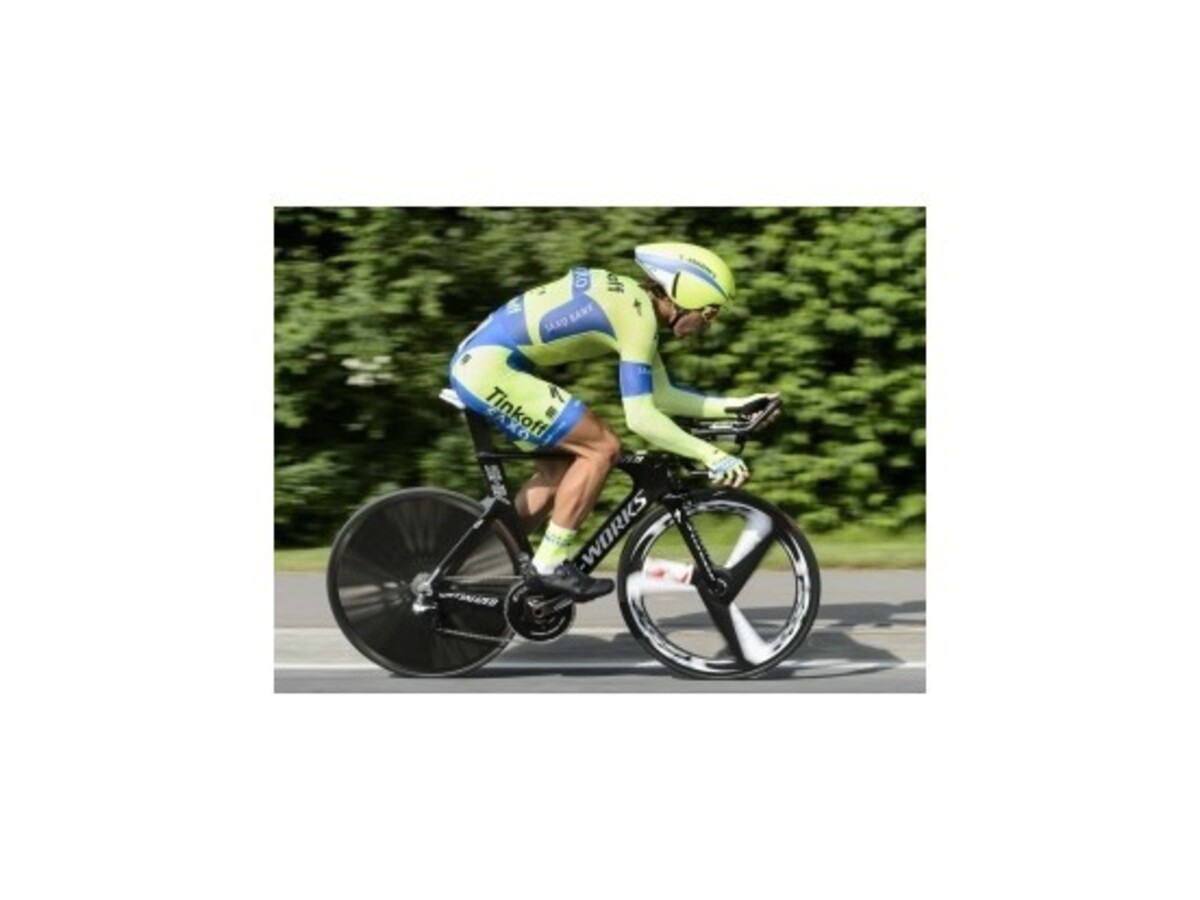 Dennis je novým rekordérom Tour v časovke, Sagan rýchlejší ako Contador