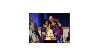Dalajláma oslávil osemdesiatku s tisíckami priaznicov