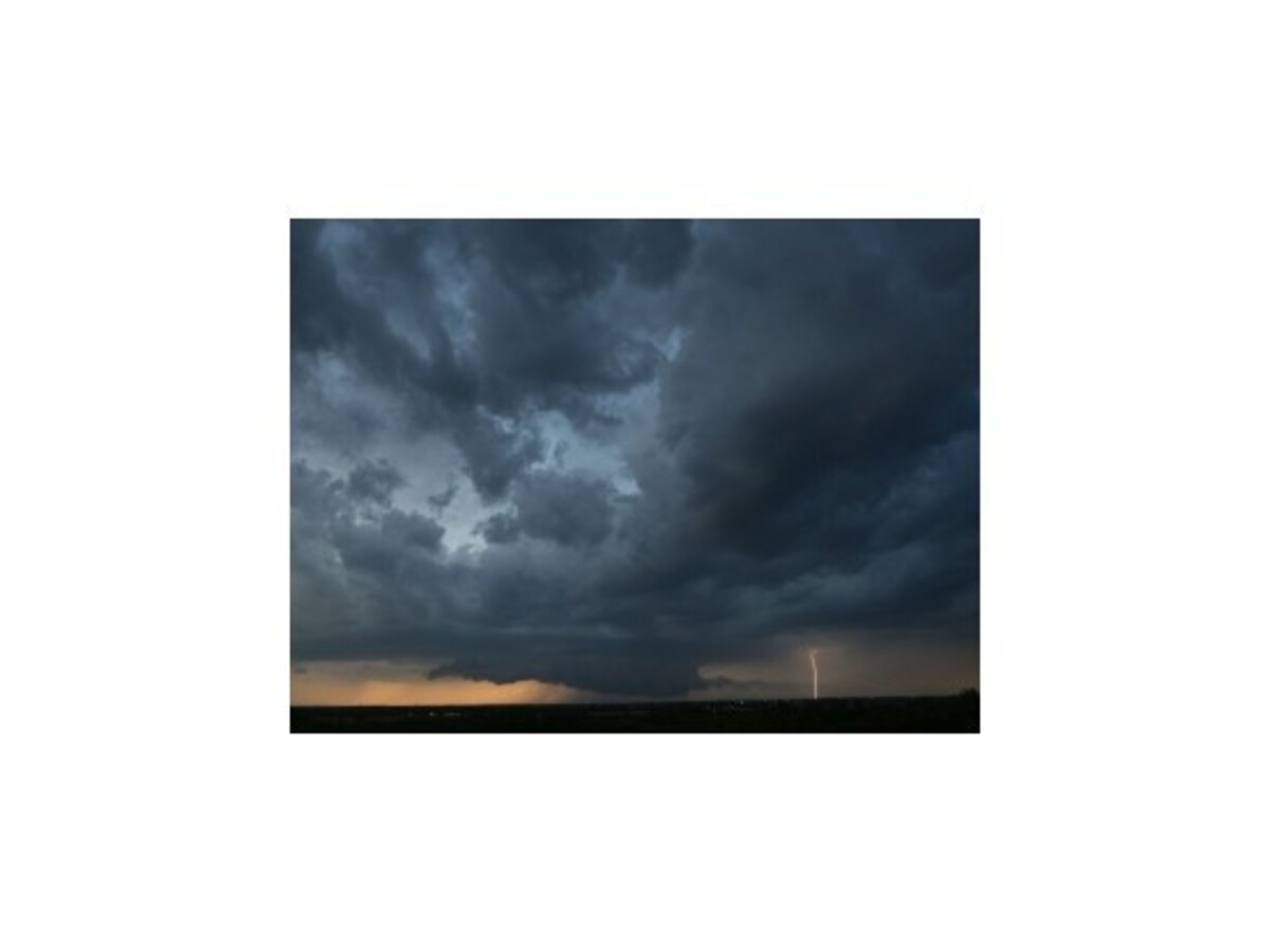 Meteorológovia varujú: Po horúčavách udrú búrky