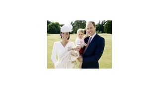 Kráľovská rodina zverejnila fotografie z krstu princeznej Charlotte
