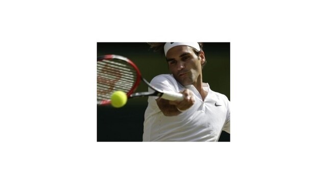 Federer druhým finalistom Wimbledonu, Djokovičovi môže odplatiť vlaňajšok