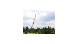 Z berlínskej panorámy zmizol jeden zo symbolov rozdelenia mesta