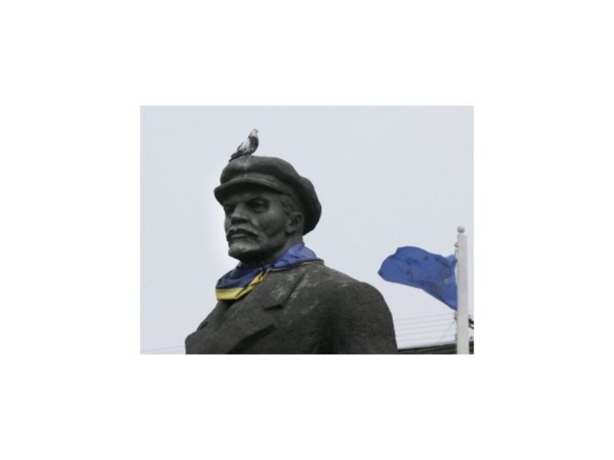 Ukrajinskí komunisti skončili, nesmú kandidovať vo voľbách