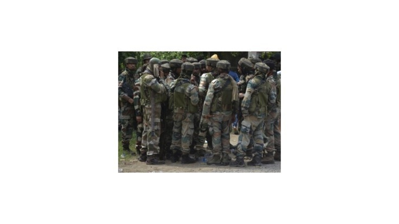 Teroristi zaútočili na policajnú stanicu na severe Indie, hlásia mŕtvych