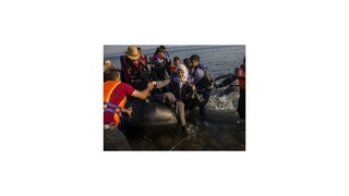 Na utečeneckej lodi smerujúcej do Európy objavili 13 mŕtvol