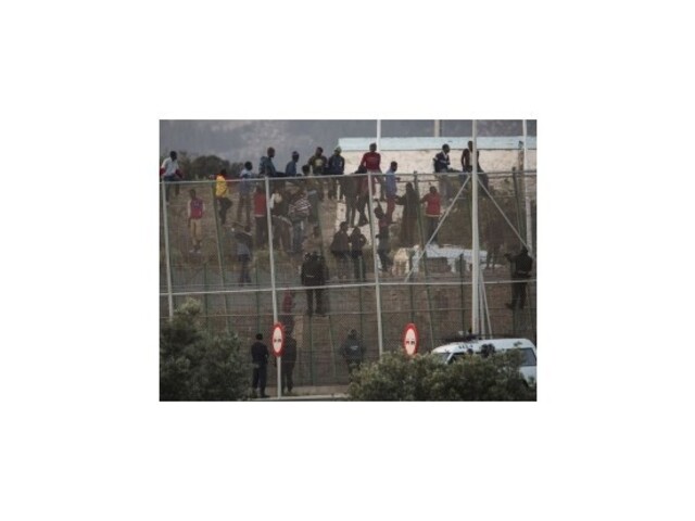 Za necelé dva mesiace zadržali v Česku tisícku migrantov, niektorí vyvolávajú konflikty