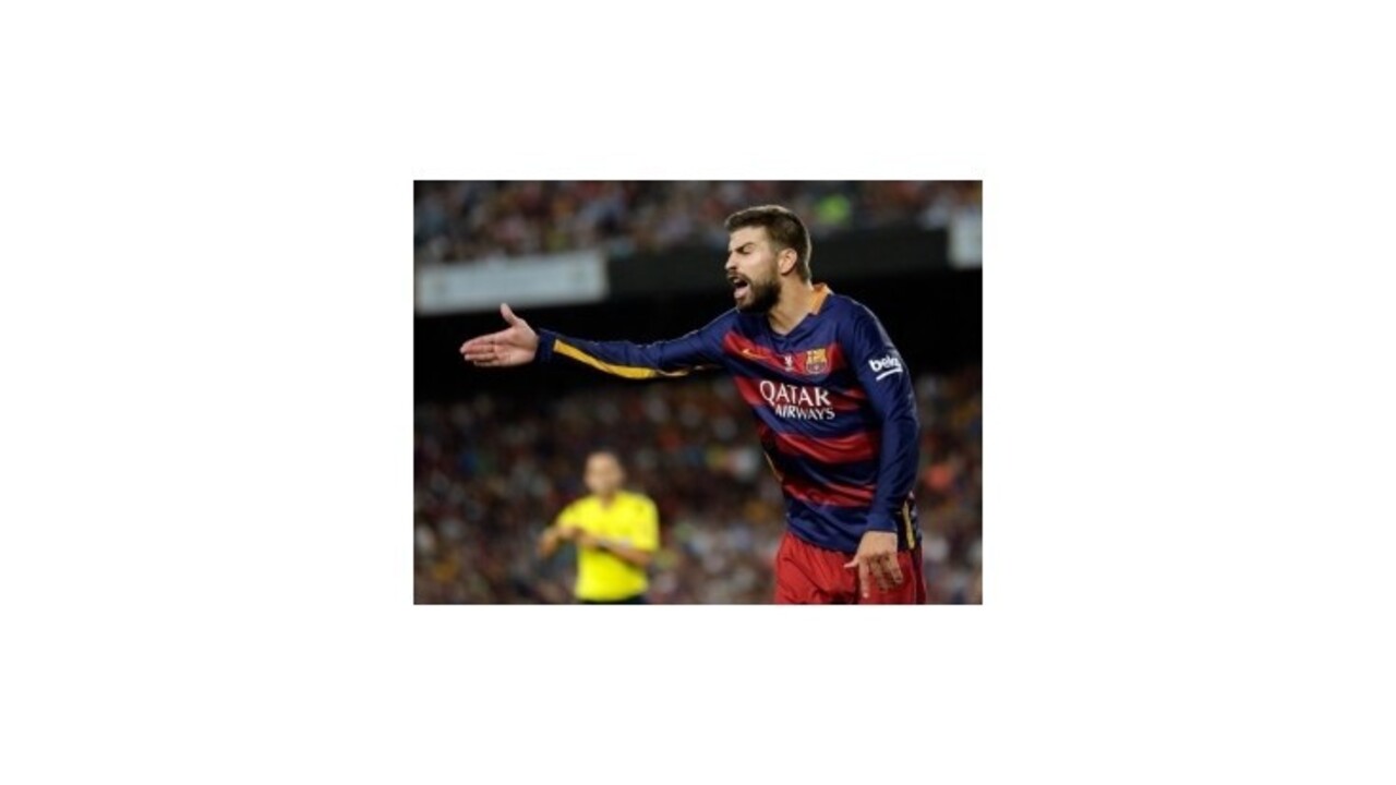 Piqué sa v odvete Superpohára hrubo vyjadril o rozhodcovej matke, hrozí mu dištanc