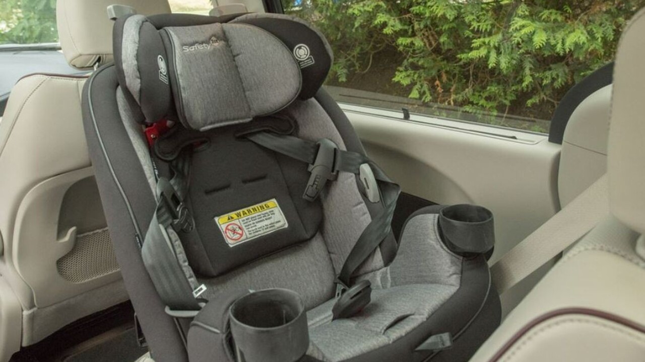 V Poľsku zomrel 18-mesačný chlapec. Jeho matka ho zabudla v rozhorúčenom aute