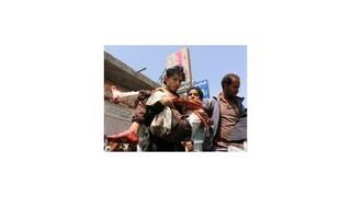Boje v Jemene neutíchajú, Húsíovia útočili na sídlo adenského guvernéra