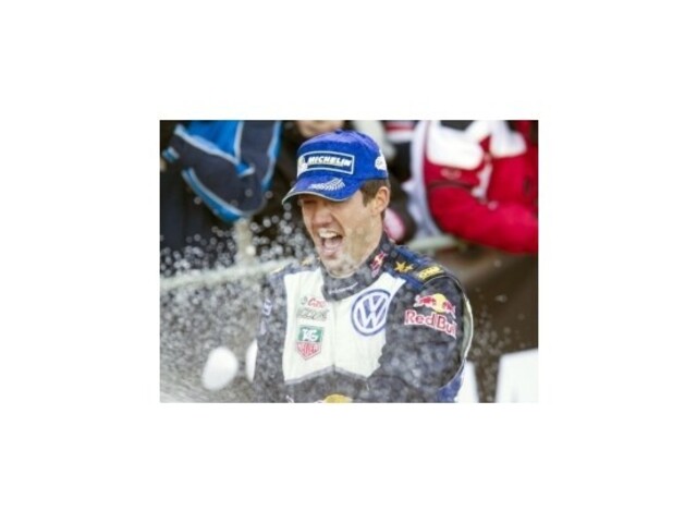 Ogier triumfoval na Rely Nemecka, tesne zvíťazil pred Latvalom