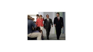Merkelová, Hollande a Porošenko rokovali o situácii na Ukrajine