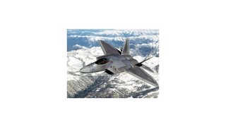 USA vysielajú do Únie supermoderné Raptory, majú naberať skúsenosti