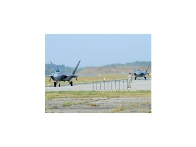 Do Poľska prileteli dve americké stíhačky F-22 Raptor