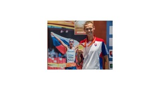 Prvý slovenský atlét s titulom majstra sveta ukázal zlatú medailu