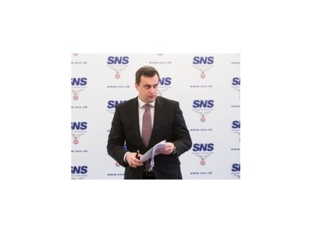 SNS na kampaň použije 450-tisíc eur, Danko si vezme úver