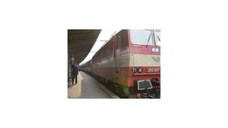 Medzinárodné vlaky idúce cez Slovensko končia na hranici Maďarska