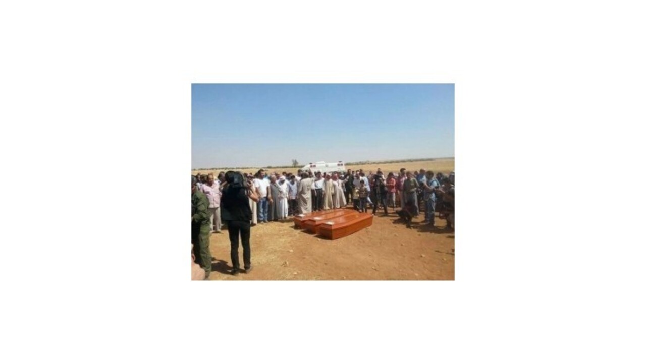 Trojročného Ajlana, symbol utečeneckej krízy, pochovali spolu s bratom a matkou