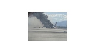 Lietadlo British Airways zachvátil v Las Vegas požiar
