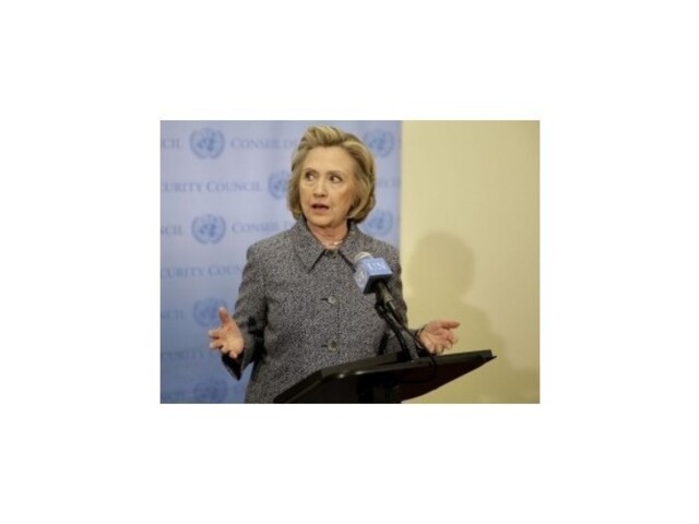 Clintonová zmenila rétoriku: Používanie súkromného e-mailu bola chyba