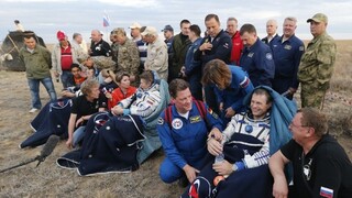 Vesmírny rekordman, ruský kozmonaut Padalka, sa z ISS vrátil na Zem