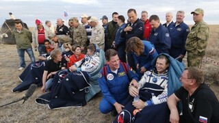 Vesmírny rekordman, ruský kozmonaut Padalka, sa z ISS vrátil na Zem