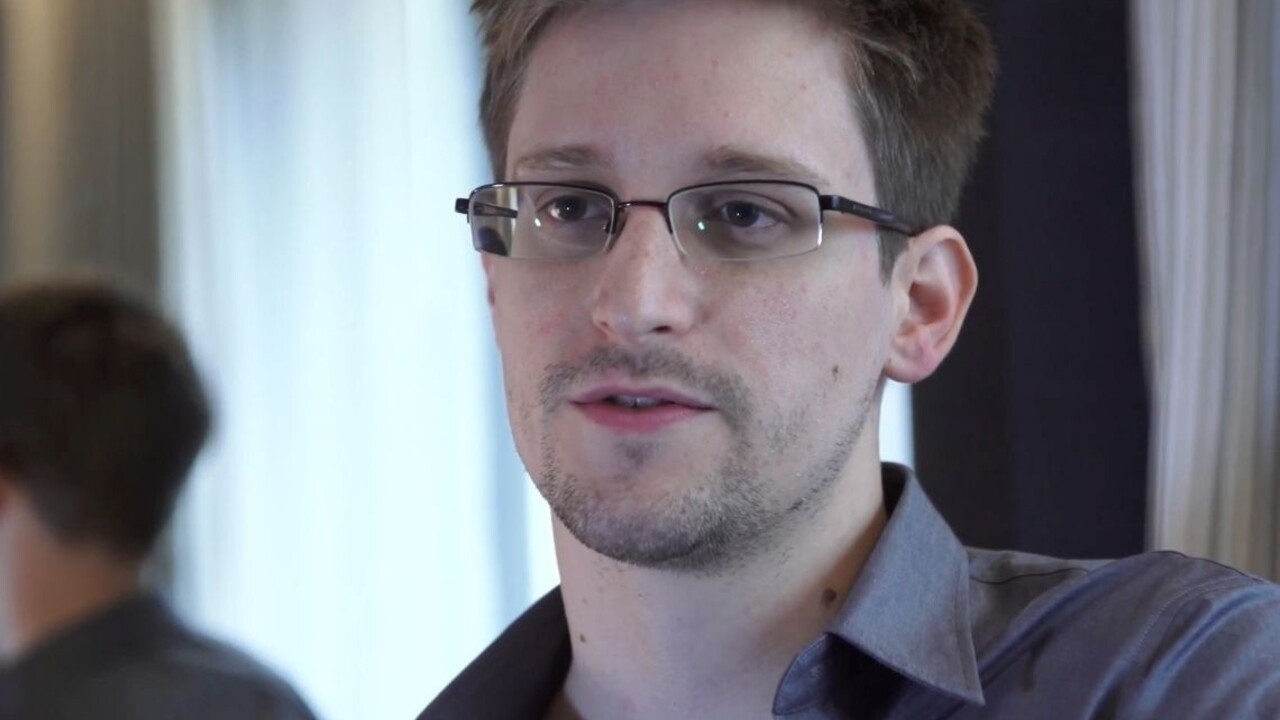 Celovečerný film o Snowdenovi tento rok neuvedú