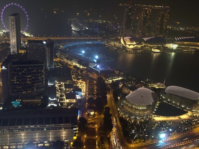 VC Singapuru ohrozuje smog, zmenu programu nepripúšťajú