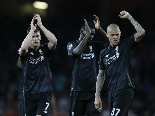 Liverpool sa na úvod sezóny trápi, tréner skúša zostavu bez Škrteľa
