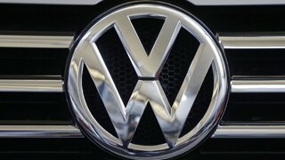 Volkswagen podvádzal pri emisných testoch, koncernu hrozia miliardové pokuty