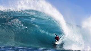 Vodca Kim má plán na prilákanie turistov, chce vybudovať tábor pre surfistov
