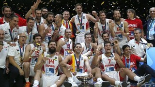 Basketbalisti Španielska vo finále zdolali Litvu a získali tretí titul na ME