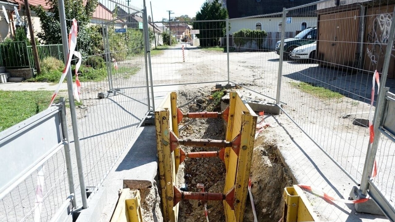 Pri výstavbe kanalizácie v Rusovciach našli unikátny nález z rímskych čias