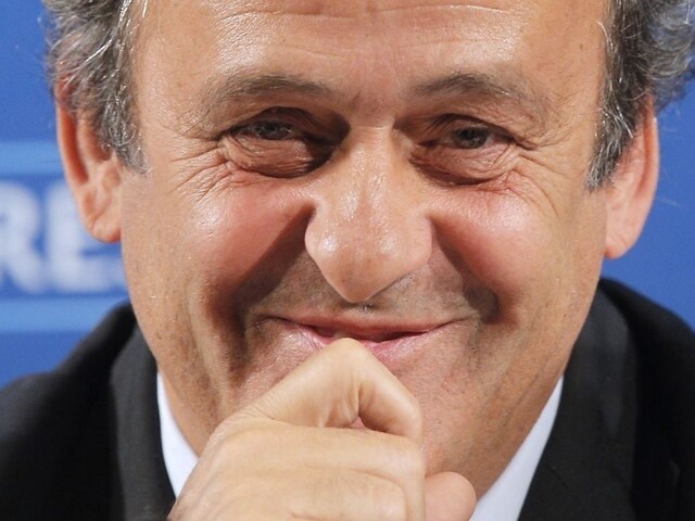 Platini sľubuje, že FIFA bude menej závislá od politiky