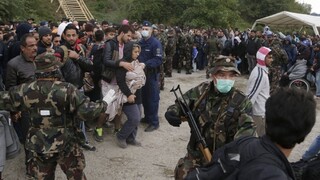 Budapešť poslala na južné hranice tisíce vojakov aj tanky