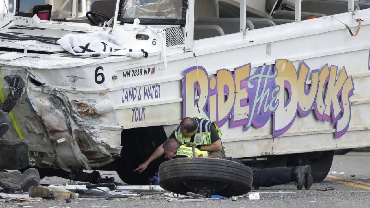 Pri zrážke dvoch autobusov v Seattli zahynuli štyria ľudia