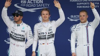 Rosberg víťazom kvalifikácie v Japonsku, Kvjat mal hrozivo vyzerajúcu haváriu