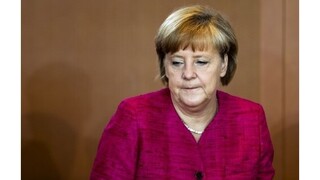 Popularita Merkelovej klesá, môže za to vraj postoj k migrantom
