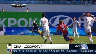 V úvodnom zápase 10. kola ruskej futbalovej ligy remizoval CSKA s Lokomotivom