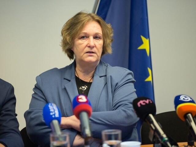 Dubovcová kritizuje zásah polície v Medveďove voči utečencom