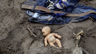 Zosuvy pôdy si v Guatemale vyžiadali desiatky obetí