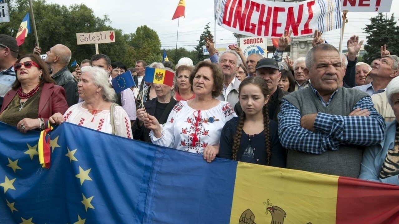Centrum Kišiňova opäť zaplnili protivládni demonštranti