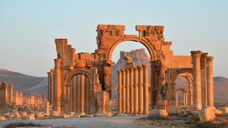 Víťazný oblúk v Palmýre už neexistuje, islamisti ho vyhodili do vzduchu