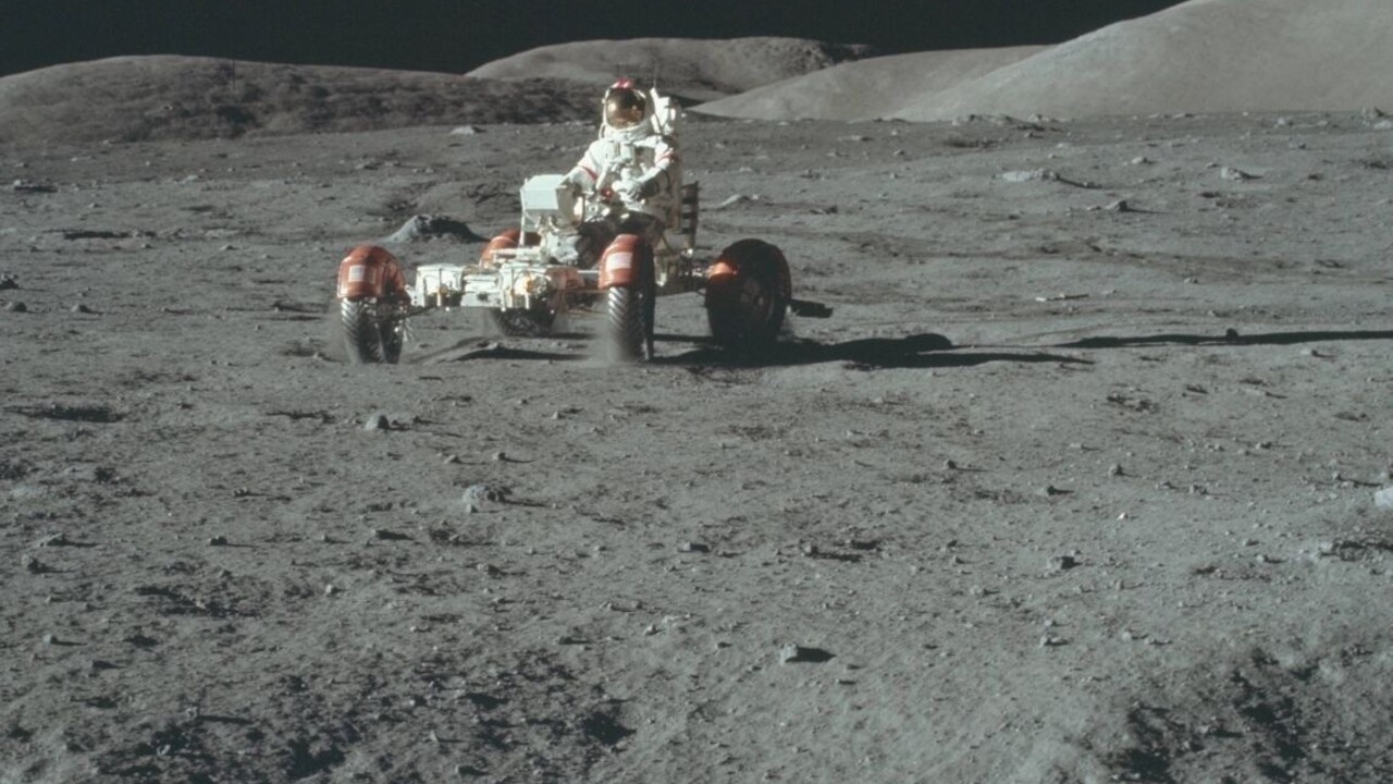 Fotogaléria: NASA ukázala pochybovačom tisícky fotografií z misie na Mesiac