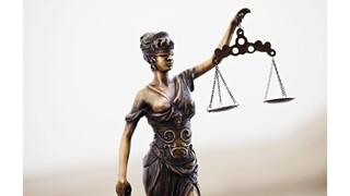 Ústava sa zrejme bude meniť, dôvodom sú sudcovia