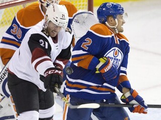 Sekerov Edmonton prehral, prvý hetrik strelil Parise