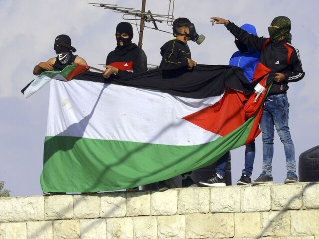 Krviprelievanie pokračuje. Izraelské jednotky zastrelili piatich Palestínčanov