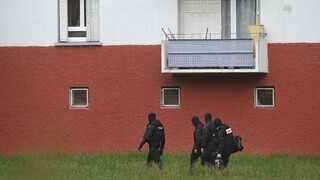 Francúz držal syna tri roky zavretého v byte, hrozí mu 30 rokov väzenia